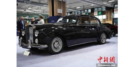 經(jīng)典名車亮相2022年法國古董車展